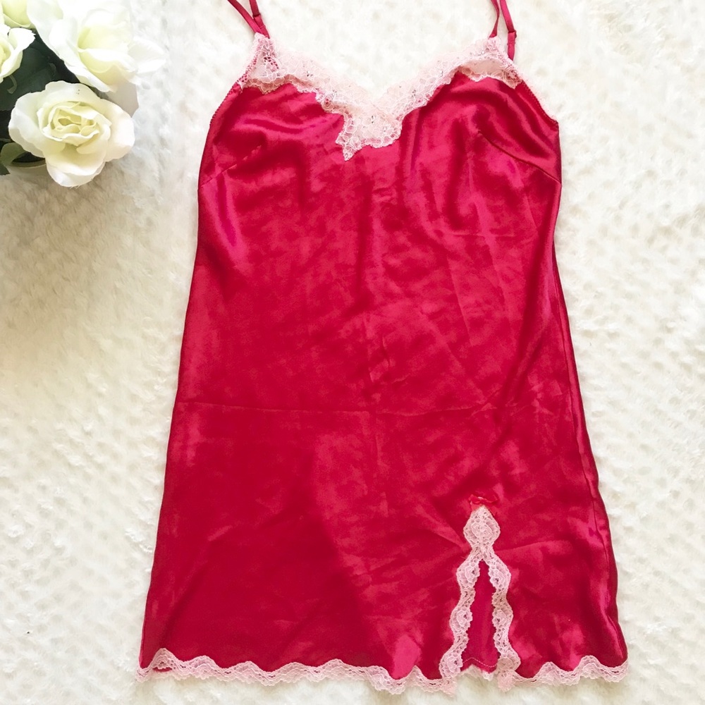 🆕Victoria’s Secret magenta/pink slip dress XS